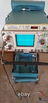 TEKTRONIX 468 Digital Storage Oscilloscope With cart +miscs