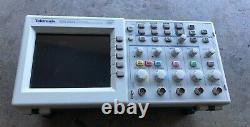 Tektronix 200 MHz TDS2024 Four Channel Digital Storage Oscilloscope TDS 2024