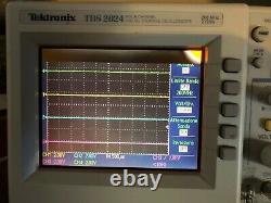 Tektronix 200 MHz TDS2024 Four Channel Digital Storage Oscilloscope TDS 2024