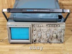 Tektronix Model 2220 Digital Storage Oscilloscope 60 MHz