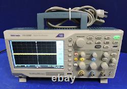 Tektronix TBS 1202B Digital 2-CH 200MHz 2GS/s Oscilloscope TBS1202B / TESTED