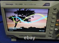 Tektronix TBS 1202B Digital 2-CH 200MHz 2GS/s Oscilloscope TBS1202B / TESTED