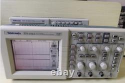 Tektronix TDS1012B 100MHz 1GS/s Two Channel Digital Storage, working