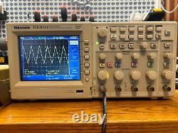 Tektronix TDS2014B Digital Storage Oscilloscope 100 MHz 1 GS/s 4 Ch