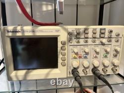 Tektronix TDS2014 C050766 Digital Storage Oscilloscope, 100MHz, 4-Channel