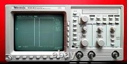 Tektronix TDS340 100MHz Digital Storage Oscilloscope B010159