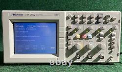 Tektronix TDS 2012 Two Channel 100MHz 1GS/s Digital Storage Oscilloscope, Color