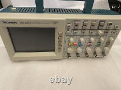 Tektronix TDS 2014 Four Channel Digital Storage Oscilloscope 100 MHz 1 GS/s