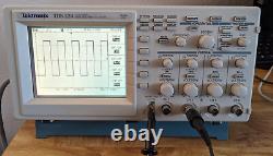 Tektronix TDS 224 100MHz 4 Channels Digital Storage Oscilloscope