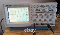 Tektronix TDS 224 100MHz 4 Channels Digital Storage Oscilloscope