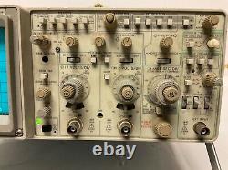 Tektronix model 2230 Digital Storage Oscilloscope 100MHz Scope