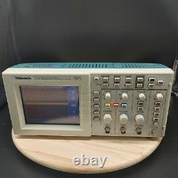 Used Tektronix TDS2022 Digital storage oscilloscope 200MHz 2GS/s