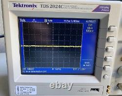 Working Tektronix TDS2024C 200MHz 4 Channel 2GS/s Digital Storage Oscilloscope