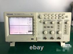 1PC Tektronix TDS1002B Oscilloscope de stockage numérique