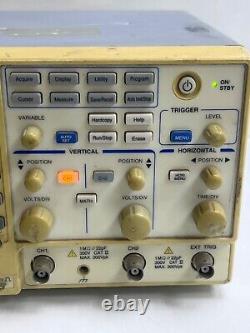 GW Instek GDS-820S Oscilloscope de stockage numérique, pour pièces ou non fonctionnel