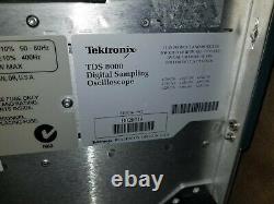 Oscilloscope D'échantillonnage Tektronix Tds8000 Dc-50 Ghz Mémoire Et Stockage Améliorés