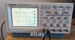 Oscilloscope de stockage numérique à 4 canaux Tektronix TDS 224 100MHz