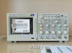 Oscilloscope numérique à stockage, 4 canaux, Tektronix TDS2024C, 200 MHz, 2 GS/s