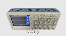 Oscilloscope numérique calibré Tds2014C Tektronix S/N C050885
