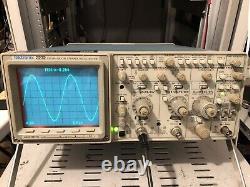 Tektronix 2232 Oscilloscope Analogique Avec Stockage Numérique 100mhz Possible Cal