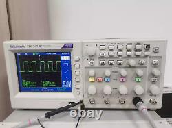 Tektronix TDS2024C Oscilloscope numérique de stockage 4 voies 200MHz 2GS/s