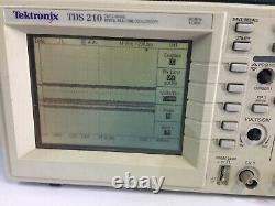 Tektronix Tds 1002 Digital Storage 2-channel Oscilloscope(boutons Manquants)