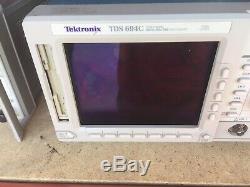 Tektronix Tds 694c 4 Canaux De Stockage Numérique Oscilloscope Pièces / Réparation Uniquement