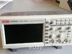 Uni-t Utd2052cl 50 Mhz 500 Ms/s 2 Ch. Oscilloscope De Stockage Numérique Avec Nouvelles Sondes