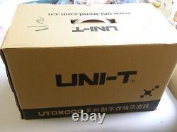 Uni-t Utd2052cl 50 Mhz 500 Ms/s 2 Ch. Oscilloscope De Stockage Numérique Avec Nouvelles Sondes
